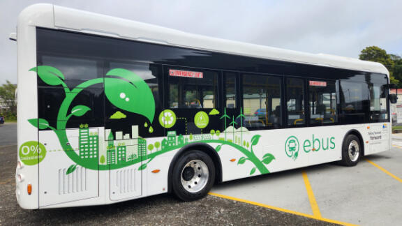 Photo showing new Taranaki electric bus